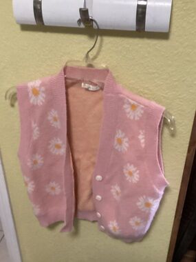 Chaps Pink Daisy Knit Button Vest